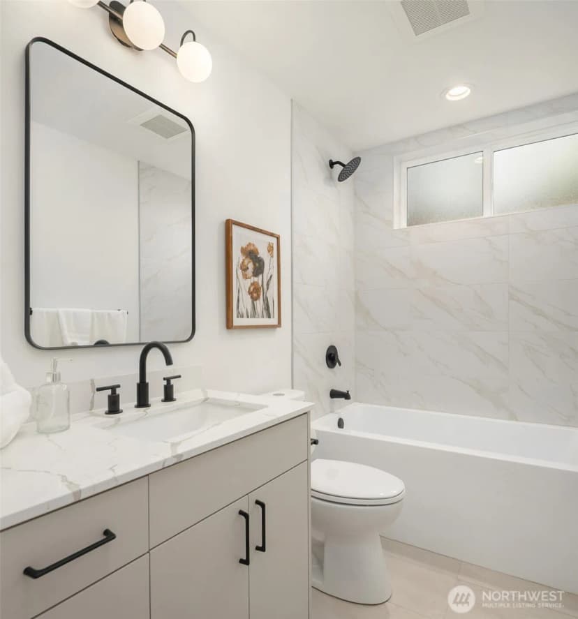 Property photo for 2538 14th Avenue W #c, Seattle photo 4