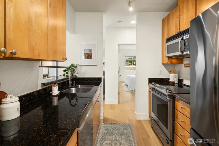 Property photo for 2760 76th Avenue Se #402, Mercer Island photo 14