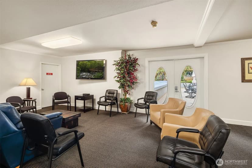 Property photo for 2760 76th Avenue Se #402, Mercer Island photo 23