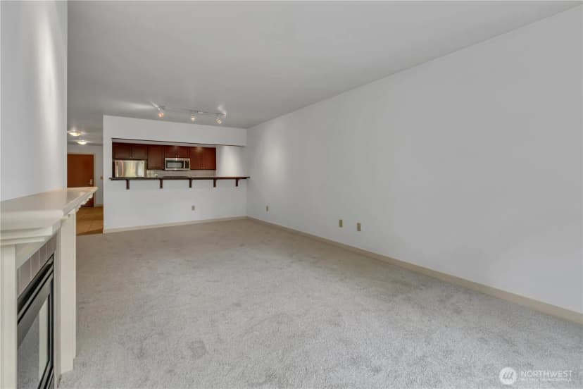 Property photo for 701 1st Avenue N #204, Seattle photo 14