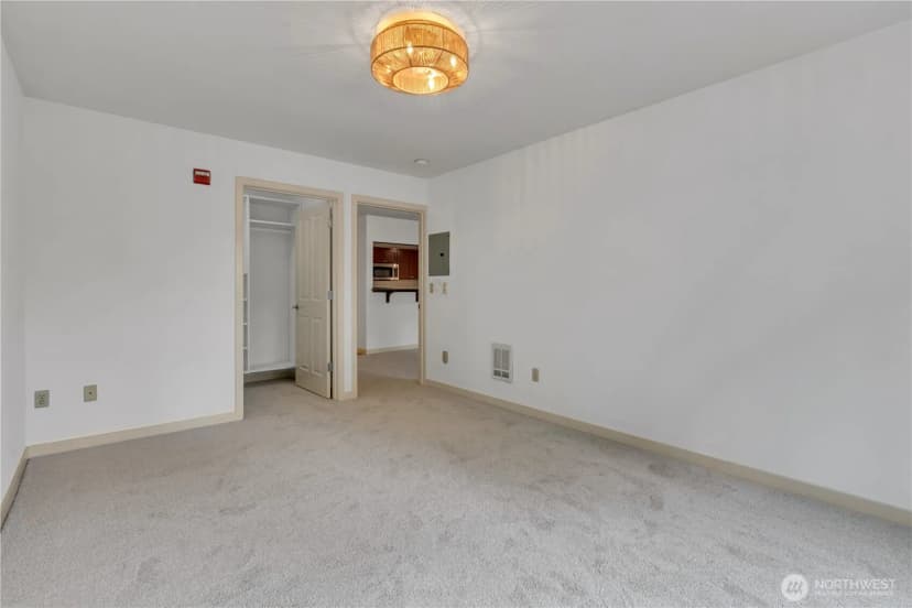 Property photo for 701 1st Avenue N #204, Seattle photo 18