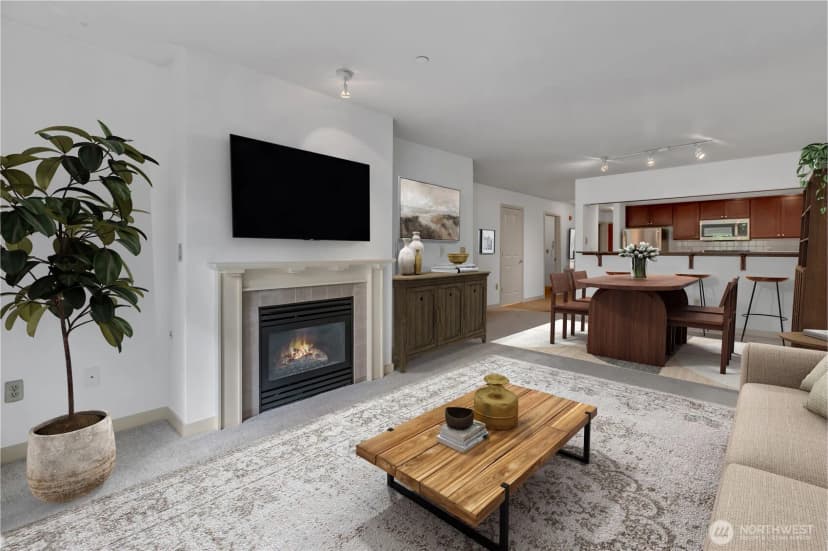 Property photo for 701 1st Avenue N #204, Seattle photo 5