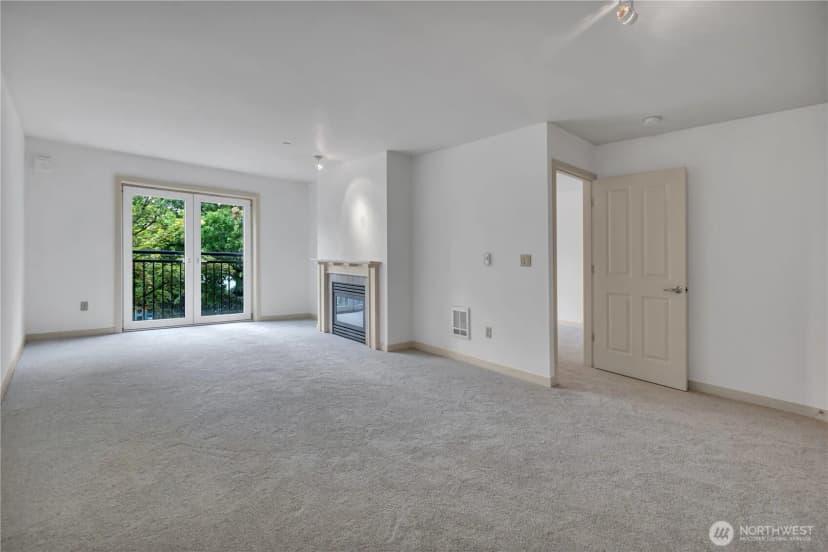 Property photo for 701 1st Avenue N #204, Seattle photo 11