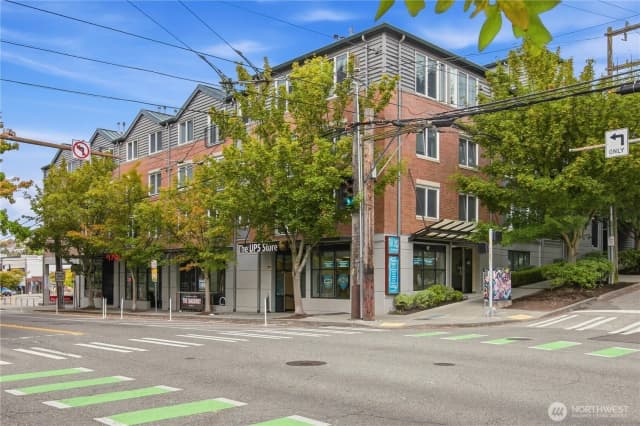 Property photo for 701 1st Avenue N #204, Seattle