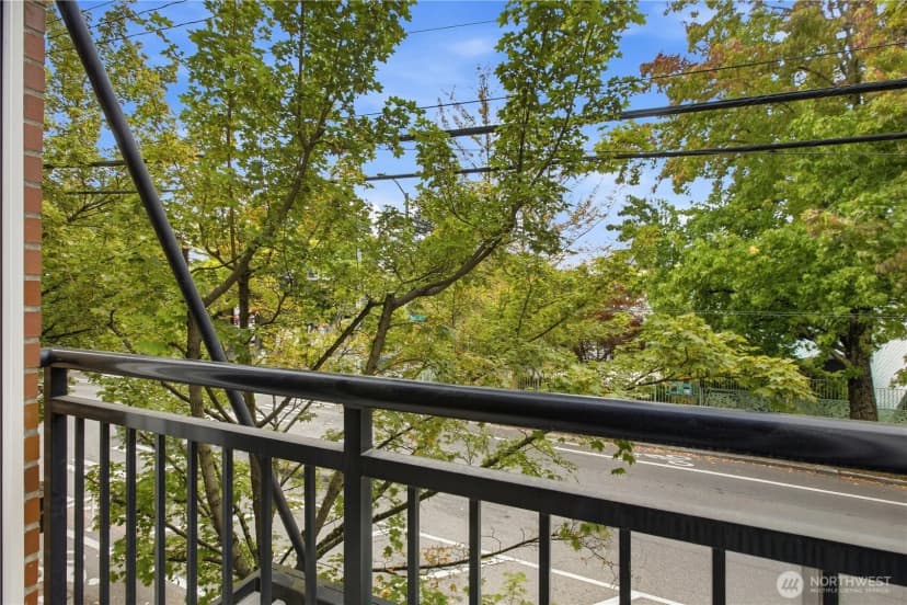 Property photo for 701 1st Avenue N #204, Seattle photo 27
