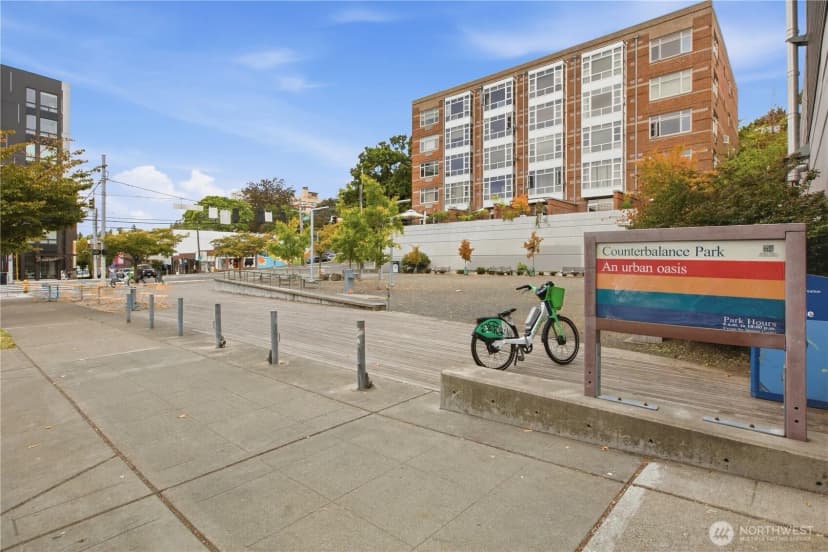 Property photo for 701 1st Avenue N #204, Seattle photo 40