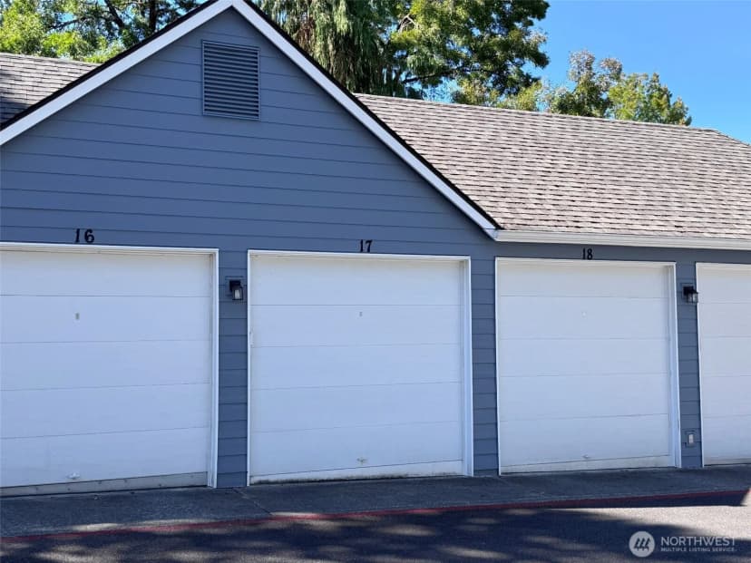 Property photo for 3935 226th Place Se #313, Issaquah photo 40