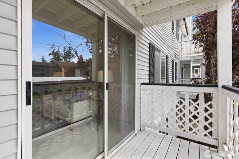 Property photo for 1011 156th Avenue Ne #207, Bellevue photo 26