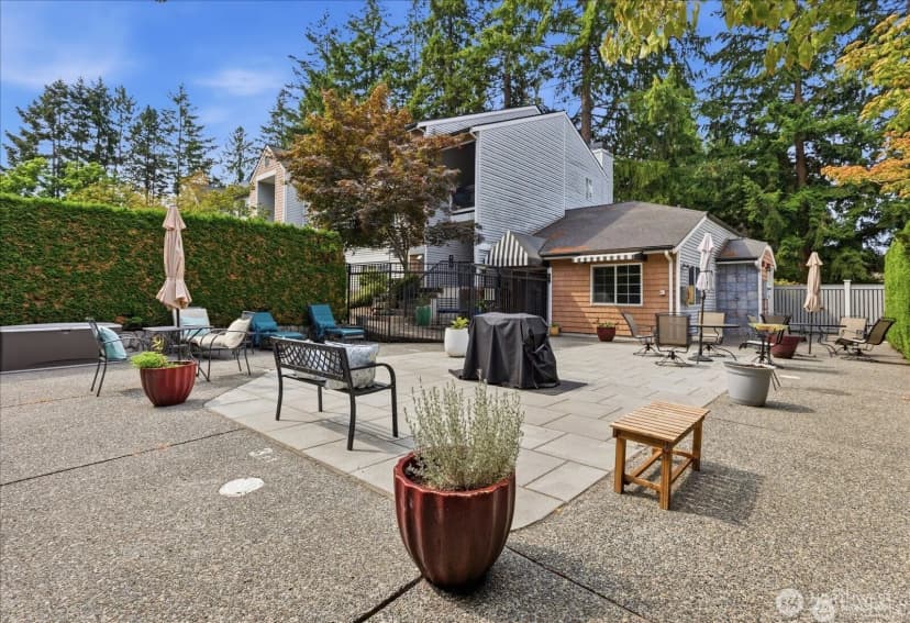 Property photo for 1011 156th Avenue Ne #207, Bellevue photo 30