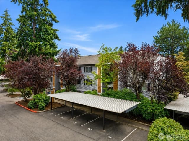 Property photo for 1011 156th Avenue Ne #207, Bellevue