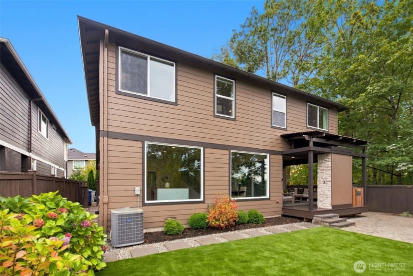Property photo for 1765 Olympia Court Se, Renton photo 30