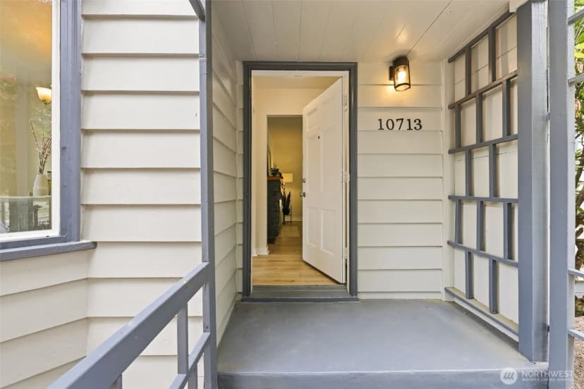 Property photo for 10713 15th Avenue Ne, Seattle photo 3