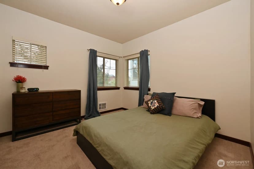 Property photo for 1835 24th Ave #b, Seattle photo 18
