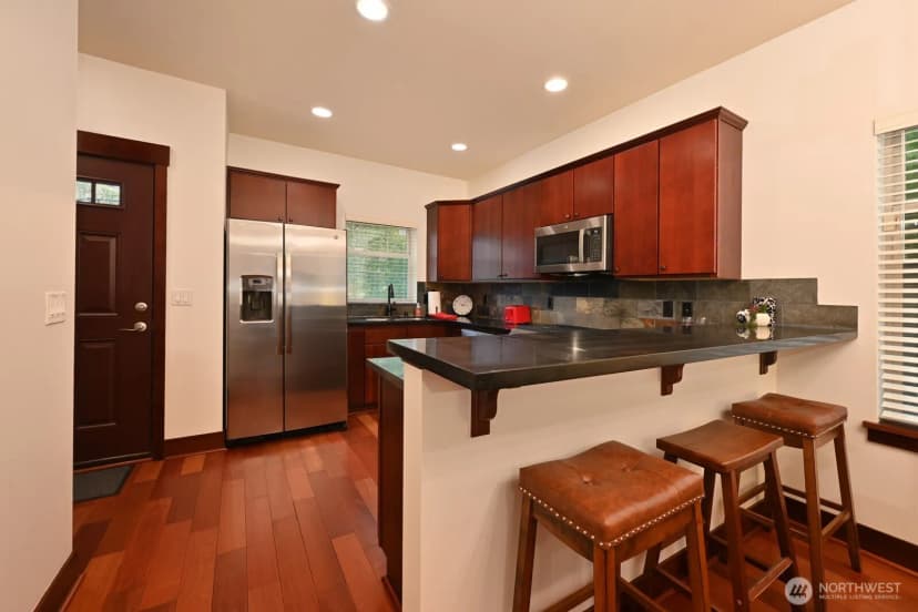 Property photo for 1835 24th Ave #b, Seattle photo 12