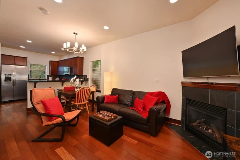 Property photo for 1835 24th Ave #b, Seattle photo 16