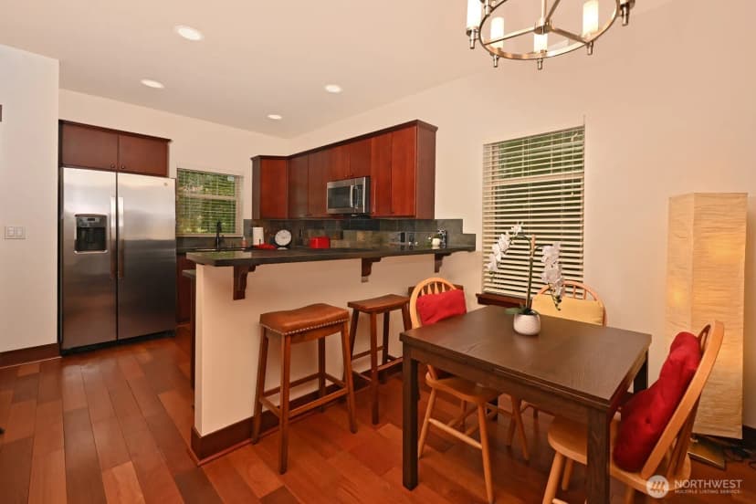 Property photo for 1835 24th Ave #b, Seattle photo 14