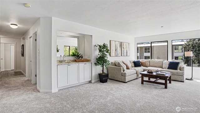 Property photo for 10101 Se 3rd Street #202, Bellevue photo 3