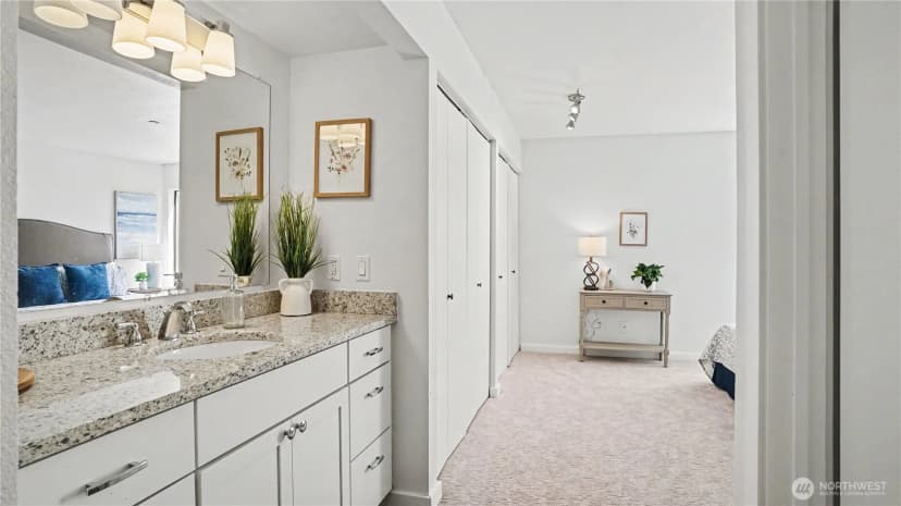 Property photo for 10101 Se 3rd Street #202, Bellevue photo 17