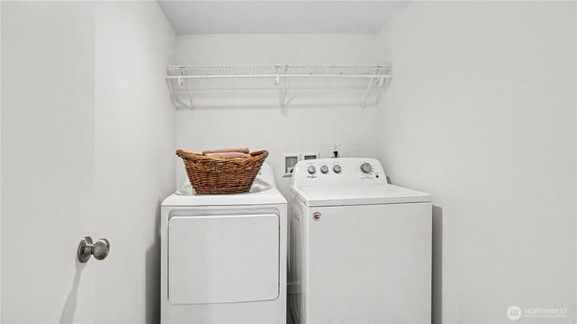 Property photo for 10101 Se 3rd Street #202, Bellevue photo 22