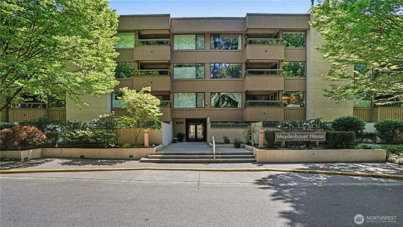 Property photo for 10101 Se 3rd Street #202, Bellevue photo 34