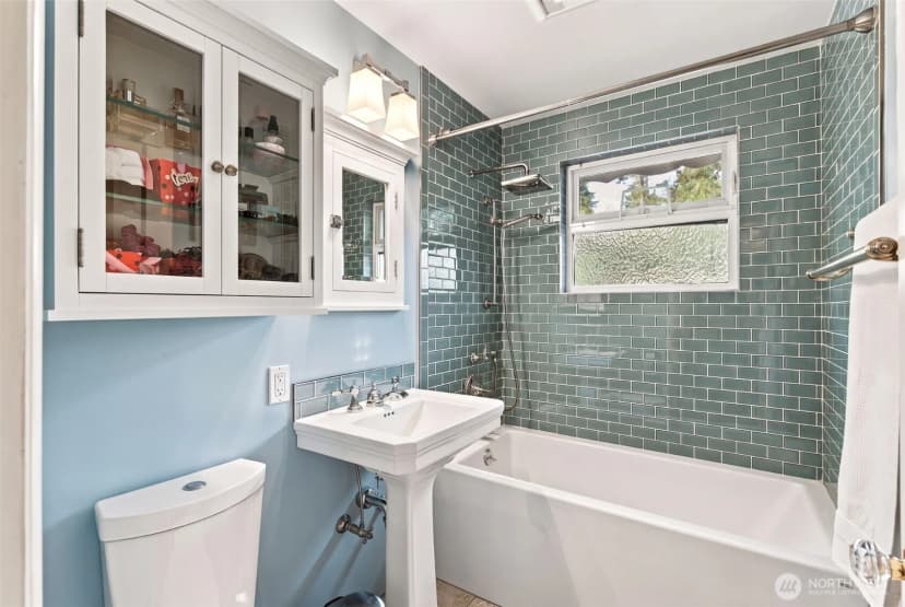 Property photo for 11735 35th Avenue Nw, Seattle photo 9