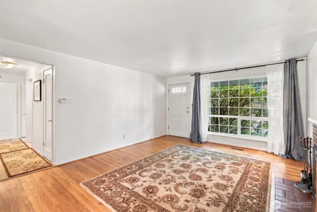 Property photo for 11735 35th Avenue Nw, Seattle photo 5