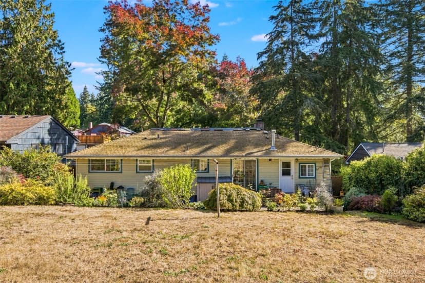 Property photo for 11735 35th Avenue Nw, Seattle photo 17