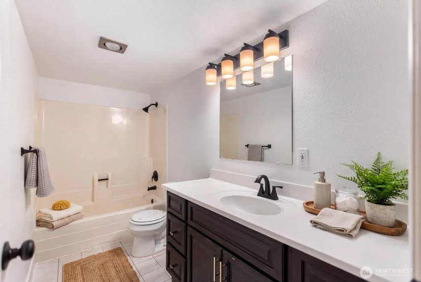 Property photo for 14475 Ne 40th St #e202, Bellevue photo 16