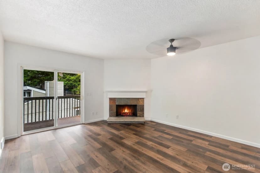 Property photo for 14475 Ne 40th St #e202, Bellevue photo 6