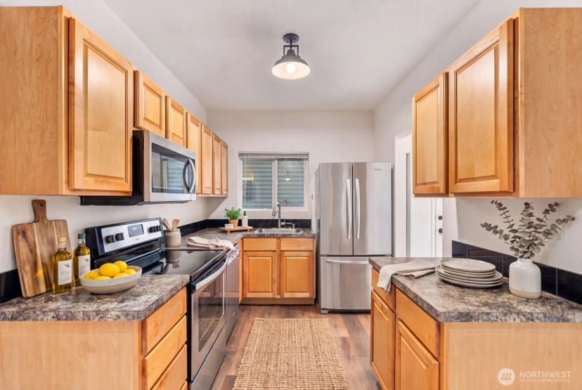 Property photo for 14475 Ne 40th St #e202, Bellevue photo 4