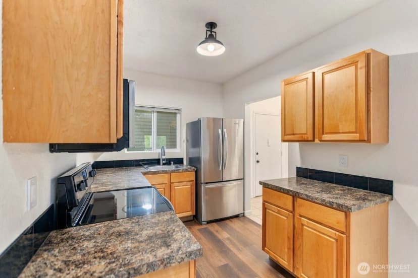 Property photo for 14475 Ne 40th St #e202, Bellevue photo 12