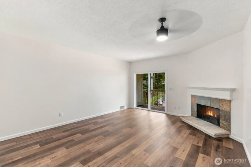 Property photo for 14475 Ne 40th St #e202, Bellevue photo 7