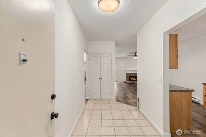 Property photo for 14475 Ne 40th St #e202, Bellevue photo 8