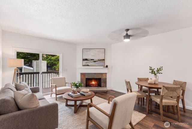 Property photo for 14475 Ne 40th St #e202, Bellevue photo 3