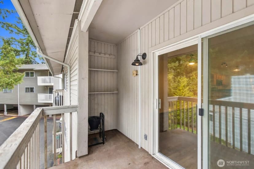 Property photo for 14475 Ne 40th St #e202, Bellevue photo 21