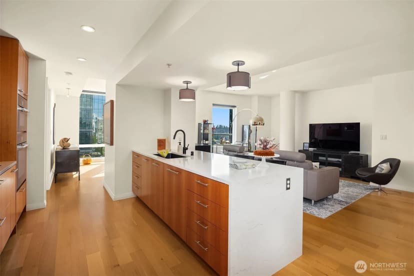Property photo for 500 106th Avenue Ne #1313, Bellevue photo 6