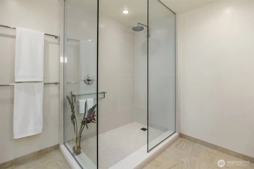 Property photo for 500 106th Avenue Ne #1313, Bellevue photo 21