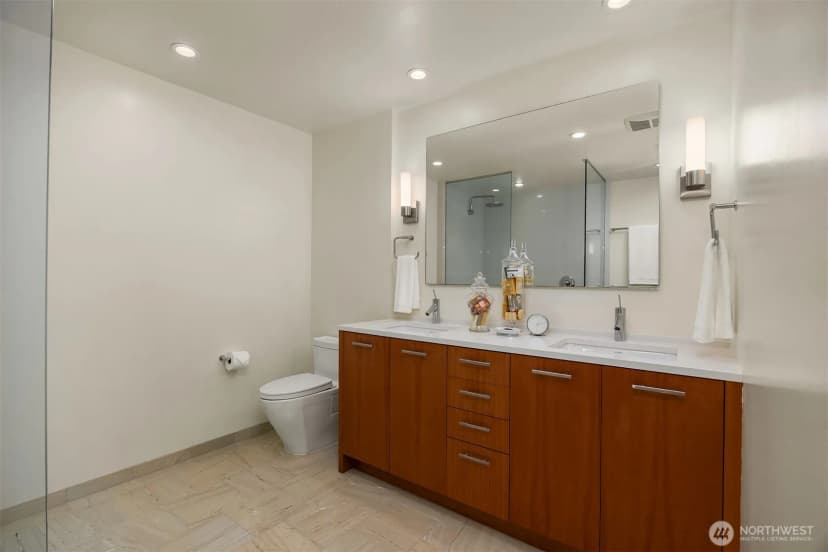 Property photo for 500 106th Avenue Ne #1313, Bellevue photo 20