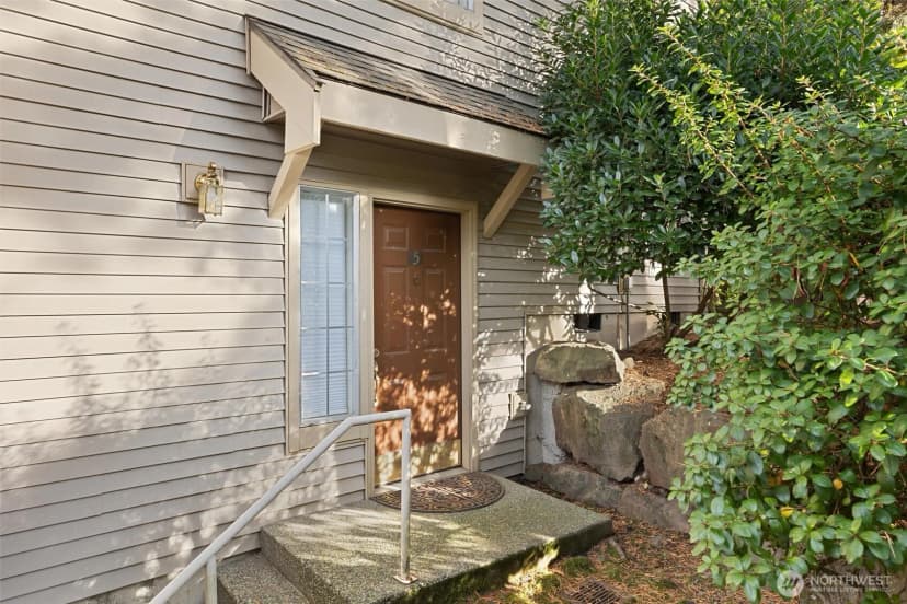 Property photo for 4160 178th Lane Se #5, Bellevue photo 2