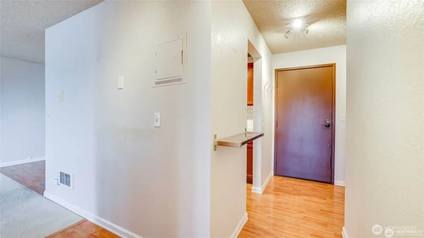 Property photo for 750 N 143rd Street #302, Seattle photo 2