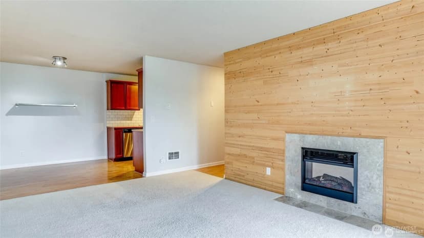 Property photo for 750 N 143rd Street #302, Seattle photo 6