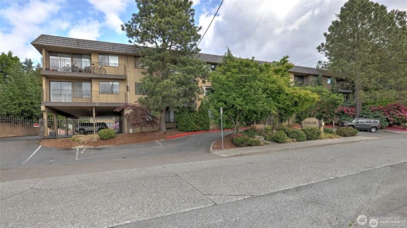 Property photo for 750 N 143rd Street #302, Seattle photo 24