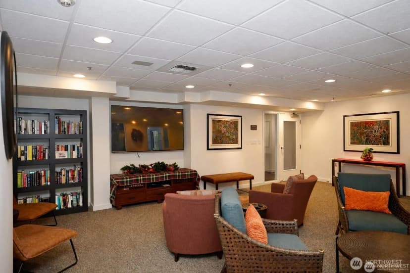 Property photo for 121 Vine Street #1702, Seattle photo 35