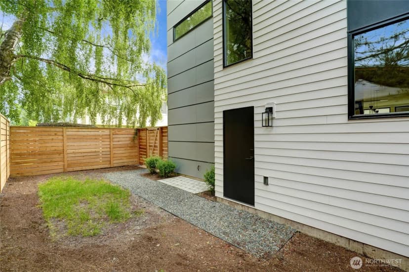 Property photo for 8750 13th Avenue Nw #c, Seattle photo 28