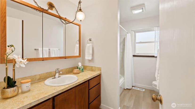 Property photo for 15914 Se 176th Place, Renton photo 13