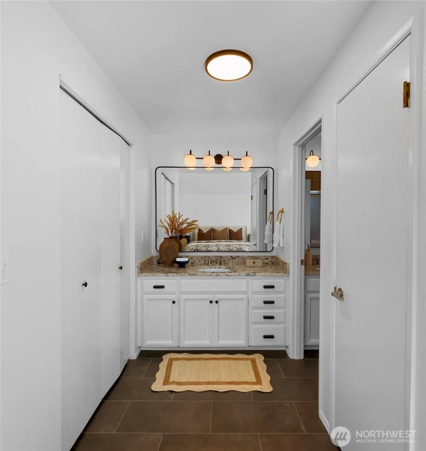 Property photo for 15724 Se 50th Street, Bellevue photo 15