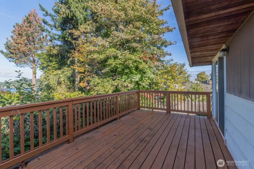 Property photo for 1210 N 33rd Place, Renton photo 8