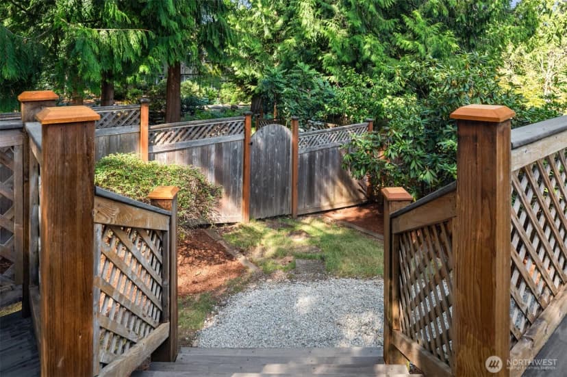 Property photo for 8513 139th Avenue Ne, Redmond photo 16