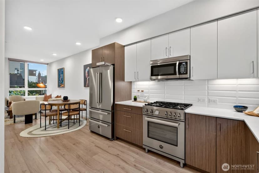 Property photo for 820 Ne 63rd Street, Seattle photo 13