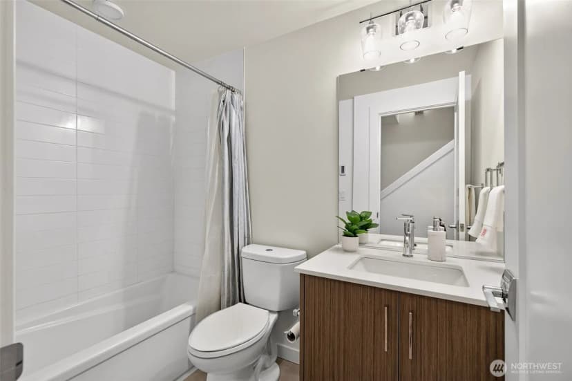 Property photo for 820 Ne 63rd Street, Seattle photo 22